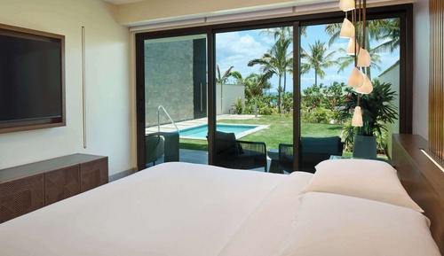 3 Bedroom Ilikai Villa, Garden View  (1 King, 3 Queens)