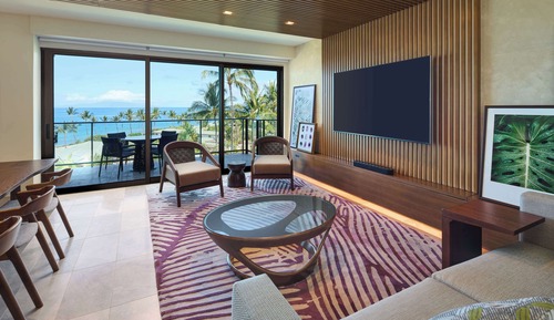 3 Bedroom Ilikai Villa, Ocean View  (1 King, 3 Queens)