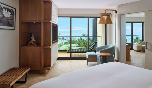 Deluxe Ocean View Suite