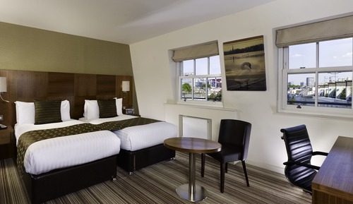 Club Twin Room