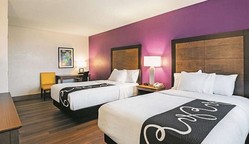 Room, 2 Double Beds, Bathtub Grab Bars, Non Smoking (Mobility/Hearing Accessible)