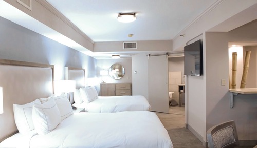 Suite, Multiple Beds
