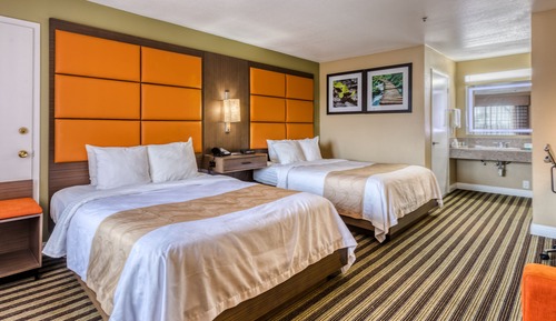 Standard Room, 2 Queen Beds, Non Smoking