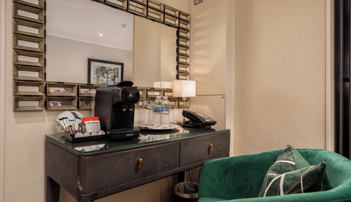 Deluxe Double or Twin Room