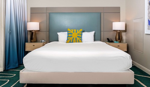 Suite, 1 King Bed with Sofa bed, City View