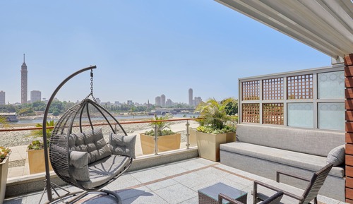 Deluxe Room, 1 King Bed, Smoking, Terrace