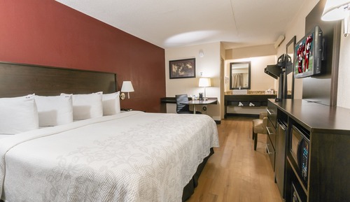 Superior Room, 1 King Bed (Smoke Free)