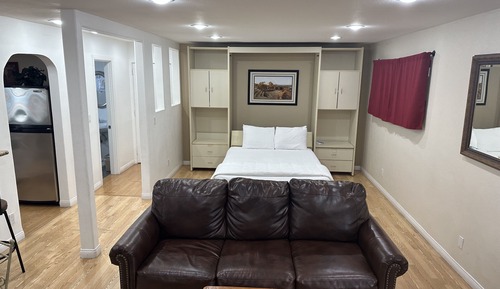 Premium Studio Suite, Kitchen, Courtyard Area