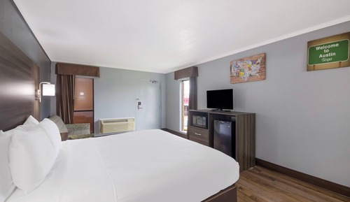 Room, 1 King Bed, Accessible, Non Smoking