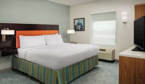 Suite, 1 King Bed with Sofa bed, Accessible (Hearing)