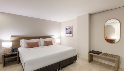 Premium Room, 1 King Bed
