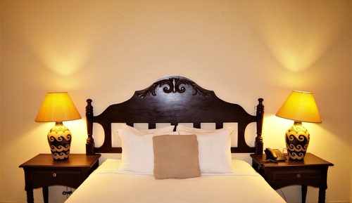 Executive Apartment, 1 King Bed, Pool View