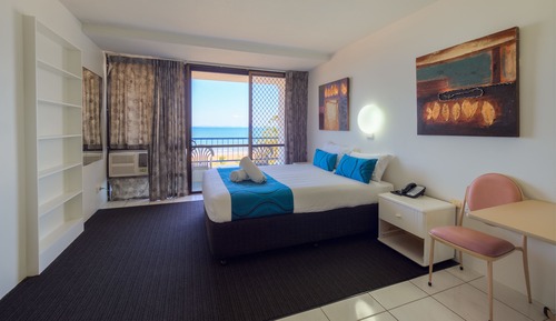 Superior Queen with Ocean View