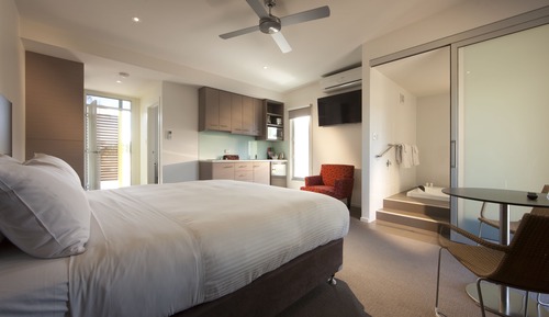 Vineyard Spa Suite - King or Twin 