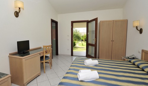 Superior Room, Patio, Garden View