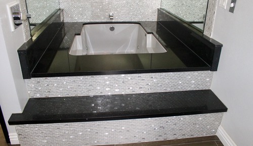 Deluxe Single Room, 1 King Bed, Jetted Tub
