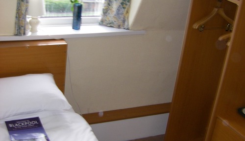 Single Room, Sea View