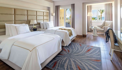Premium Room, 1 King Bed