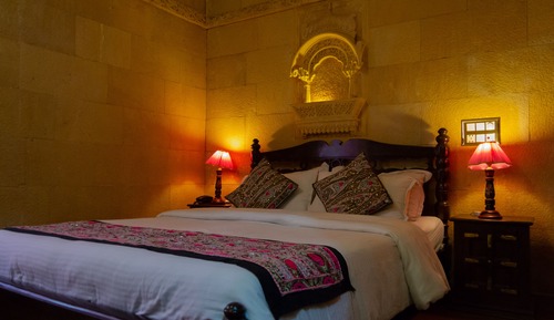Deluxe Double or Twin Room, 1 King Bed