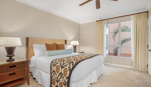 Studio (2 Bedrooms)