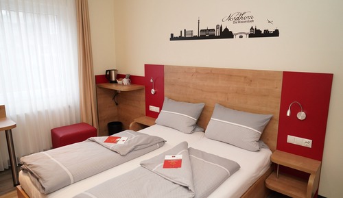 Standard Double Room, 1 Queen Bed