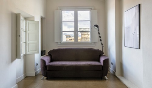 1 Bedroom Apartment, Sofa Bed,No Kitchen
