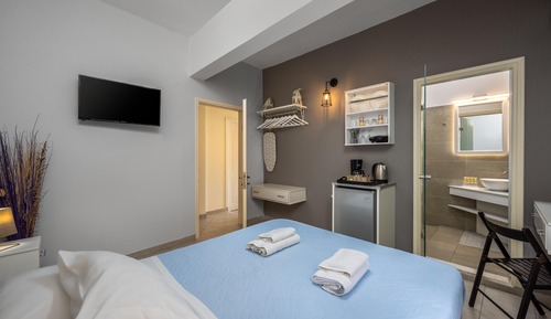 Double Room (2)