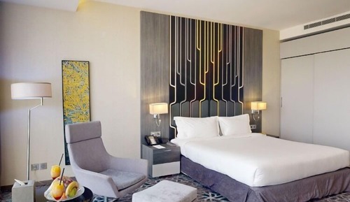 Standard Room, 1 King Bed