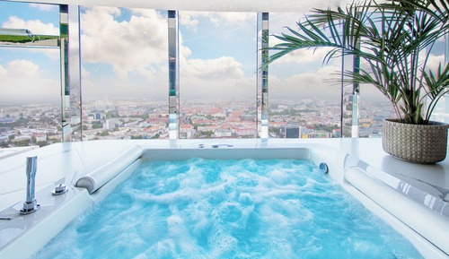 Amazonia Apartment with hot tub and sauna