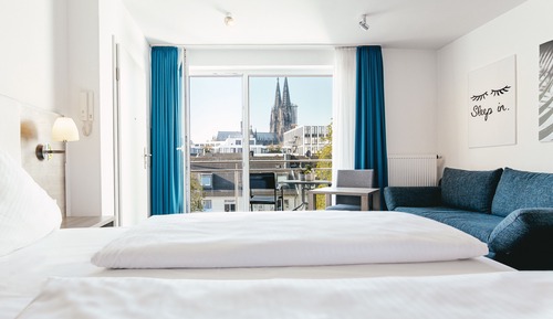 Superior Apartment Cathedral View