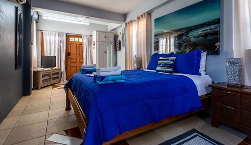Deluxe Studio Suite, Kitchen