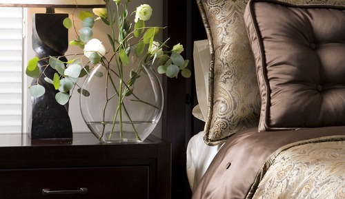 Deluxe Suite, Jetted Tub