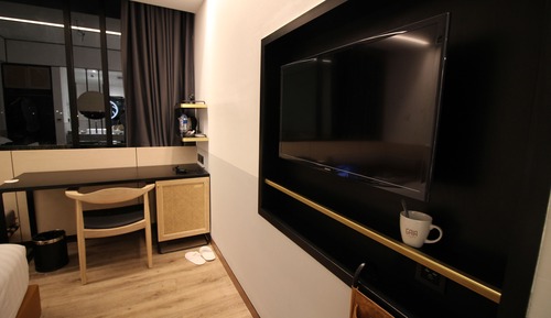 Corner Suite