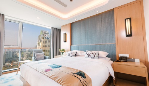 Business suite