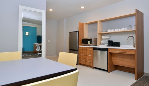 Studio, 1 King Bed, Accessible, Non Smoking