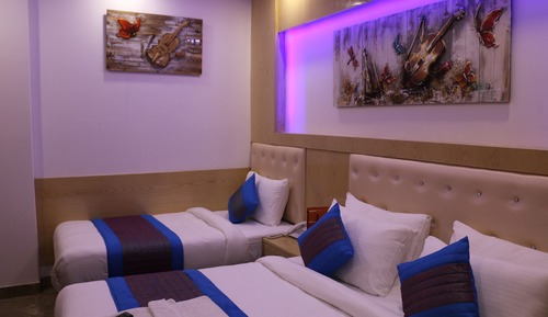 Deluxe Triple Room, Smoking