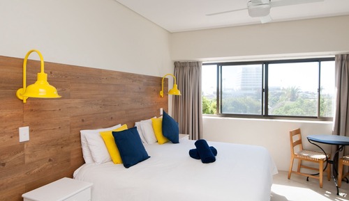 Self-Catering En-Suite (Ebony) 