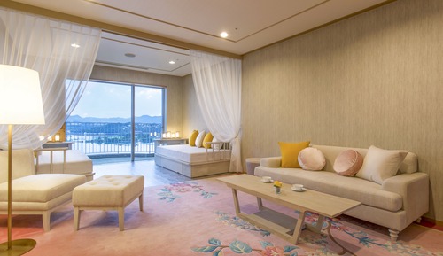Suite Room, Non Smoking (2 Meals Included, Buffet Dinner)