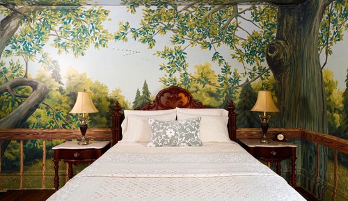 Tree Tops Room