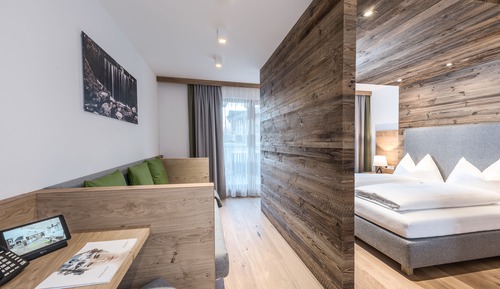 Deluxe Suite, 1 Bedroom, Balcony
