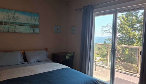 Standard Room, 1 Queen Bed, Ocean View