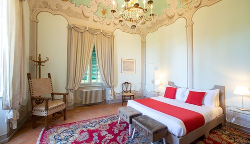 Deluxe Double or Twin Room
