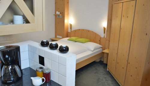 Studio (Type A + 92.- cleaning fee per week)