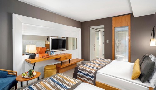 Standard Room, Jetted Tub, Partial Sea View