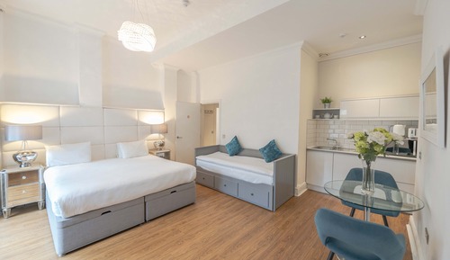 Studio Suite, Multiple Beds
