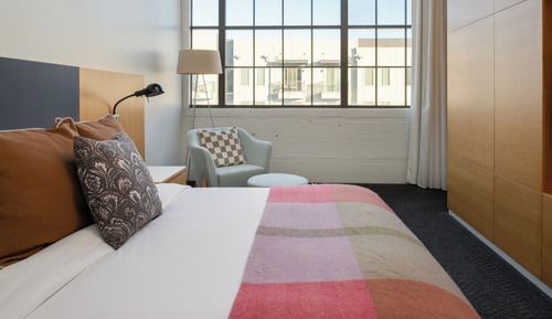 Deluxe Suite, 1 King Bed (Loft)