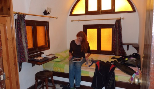Single Room, Shared Bathroom (Backpacker)