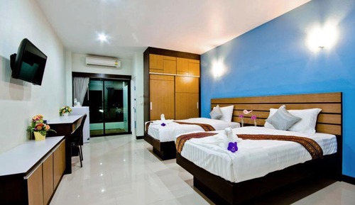 Standard Twin Room