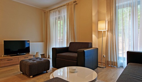 Apartment (129)