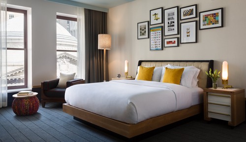 Premium Room, 1 King Bed, City View (Walk-In Shower)